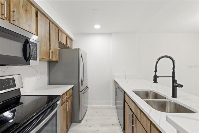 Building Photo - 525 S Lincoln Ave