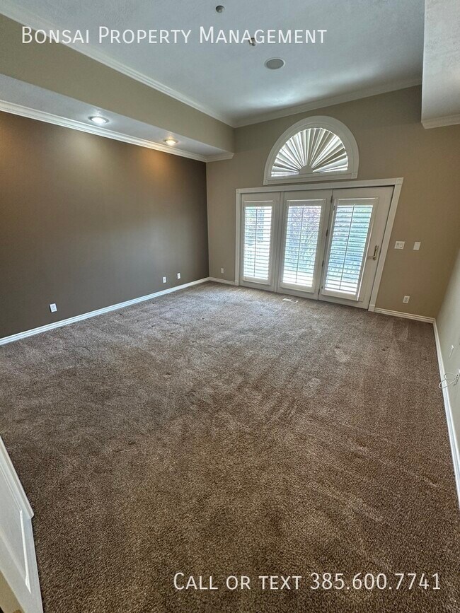 Building Photo - 11291 Palisade View Dr