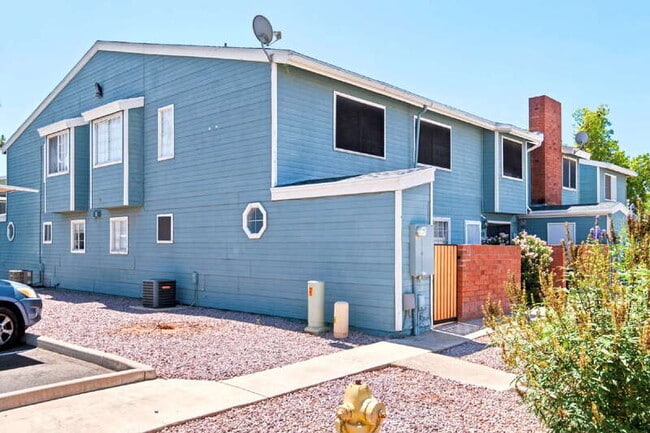 Building Photo - 2301 E University Dr