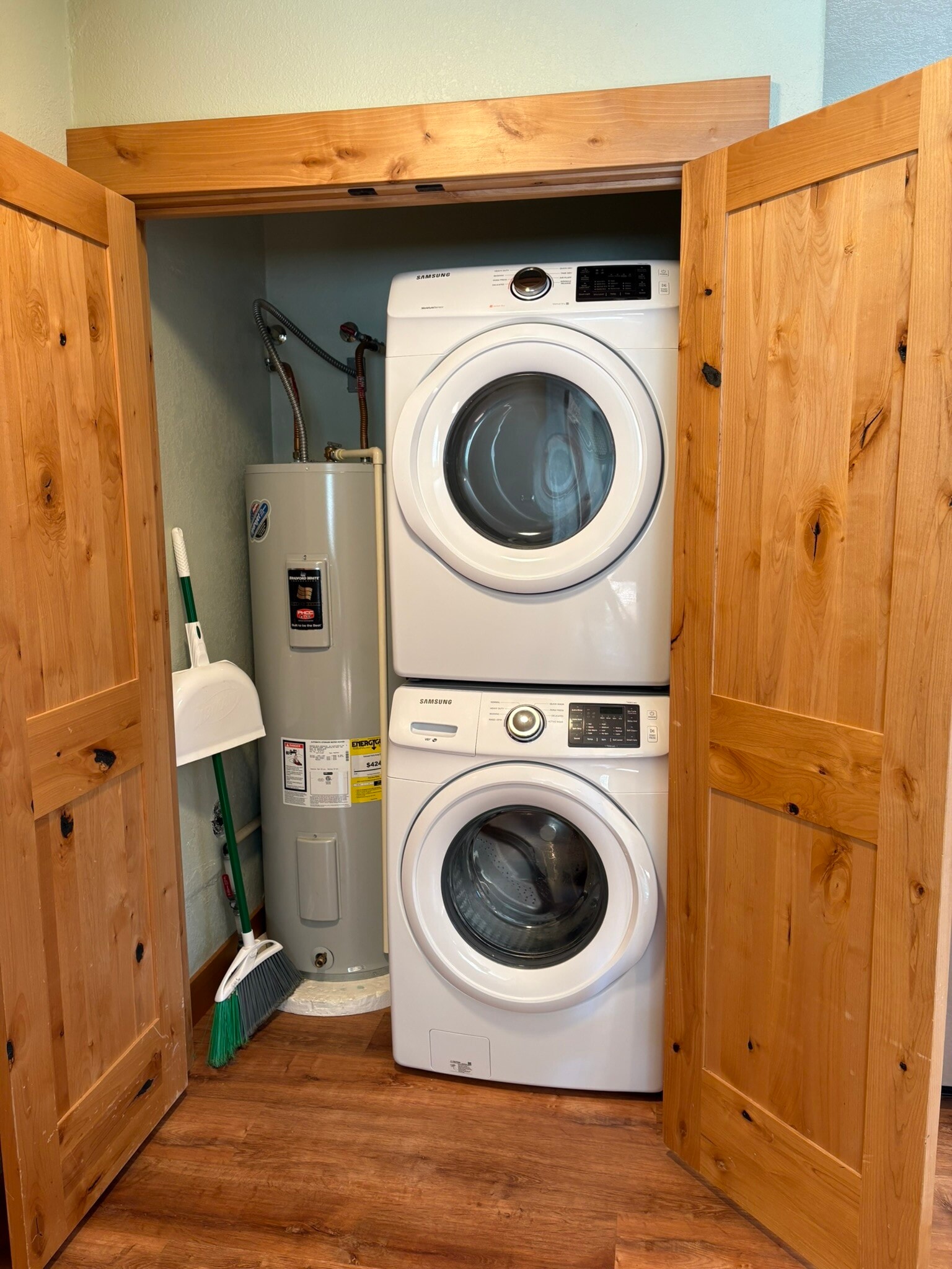 laundry - 403 Carr Creek Rd