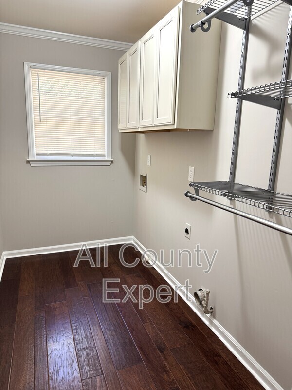 Building Photo - 4545 Sudbury Ct