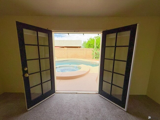 Building Photo - 3590 W 27th Pl