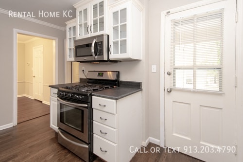 Building Photo - 8541 High Dr