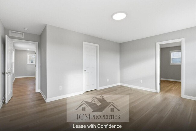 Building Photo - 113 Lambert Fld