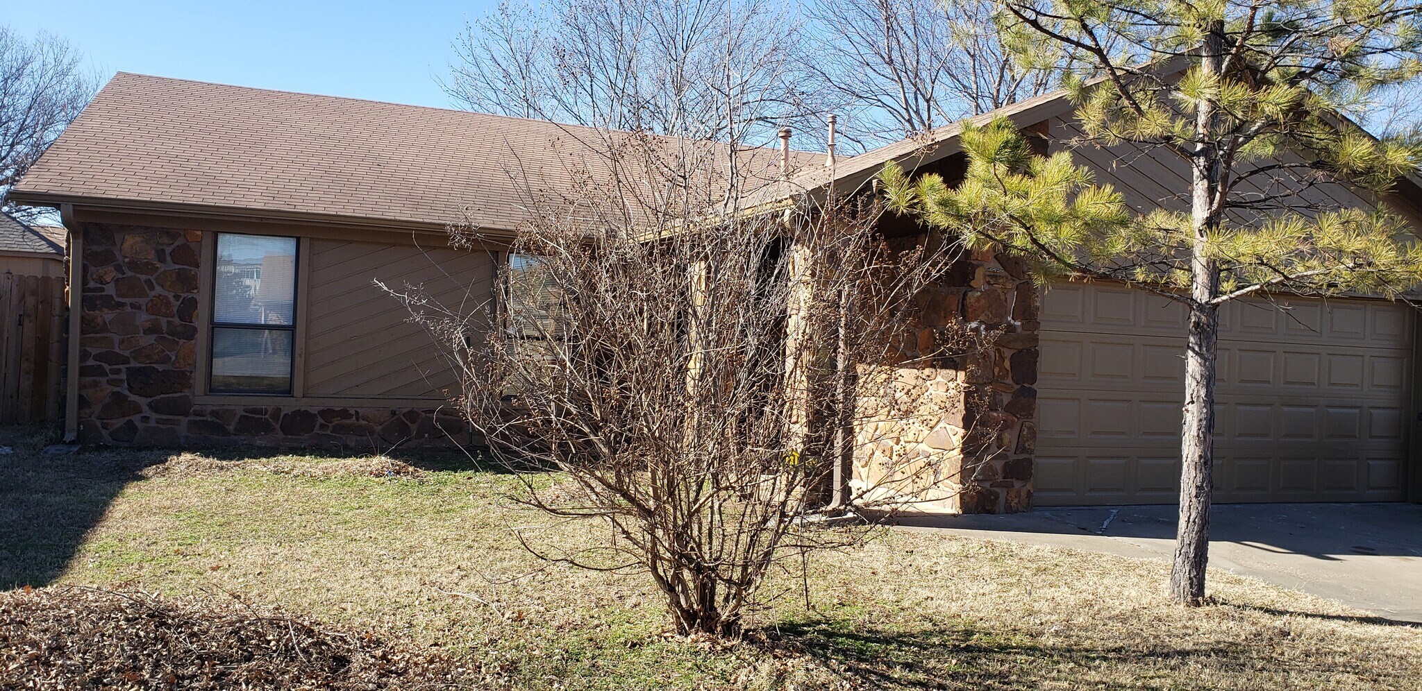 Building Photo - 2928 S 125th E Ave