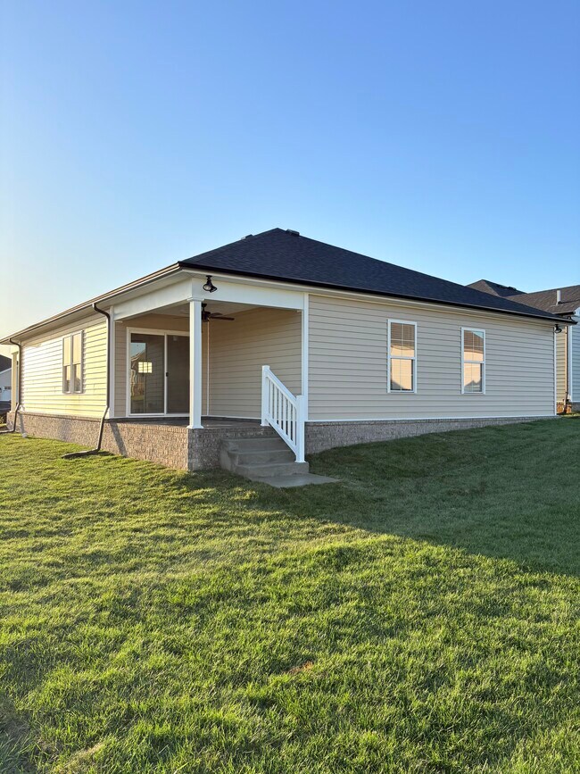 Building Photo - 1307 Helmsdale Ave