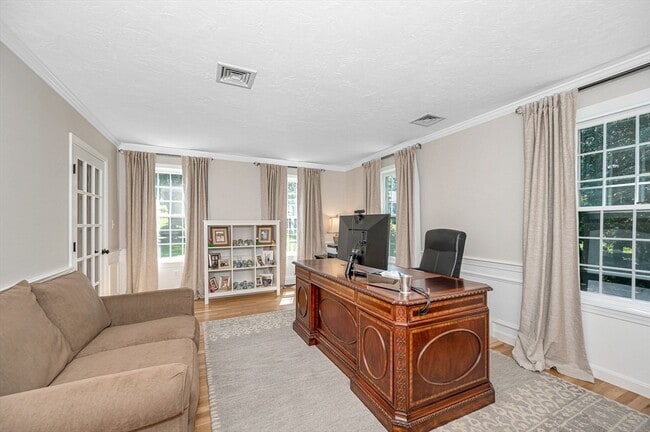 Building Photo - 4 Nashoba Dr