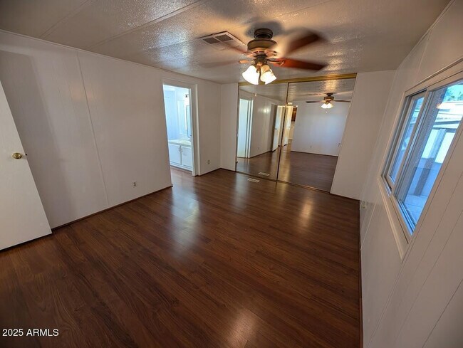 Building Photo - 18003 N 2nd St