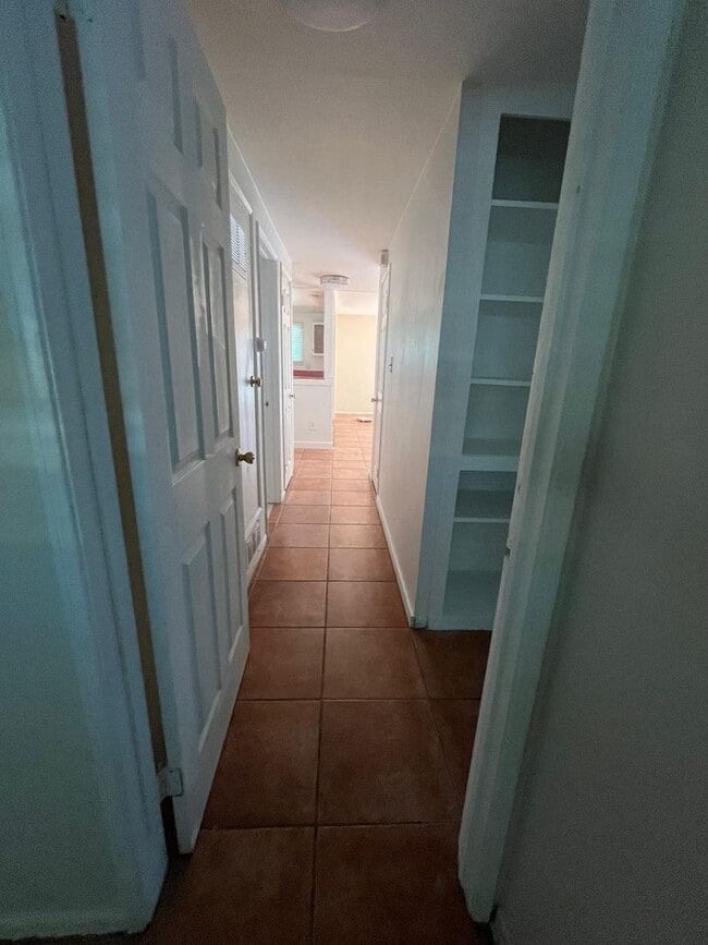 Building Photo - PRIVATE 3 bed/3 bath HOME + Office. NO OTHER UNITS ON PROPERTY.