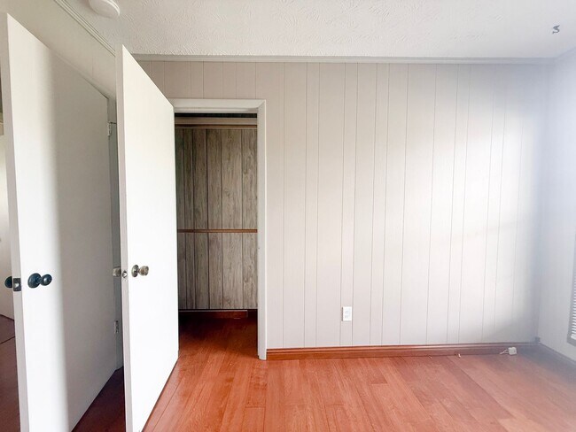 Building Photo - Spacious 3-Bedroom Home with Huge Yard, Covered Porches & Storage Building