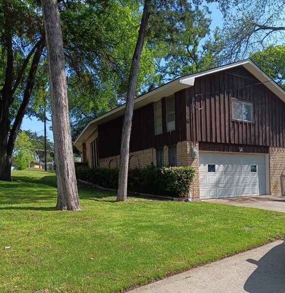 Building Photo - 7321 Indian Ridge Trl