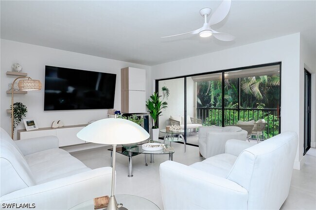 Building Photo - 592 Beachwalk Cir