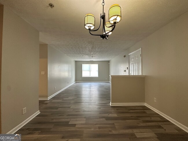 Building Photo - 13202 Fairington Ridge Cir