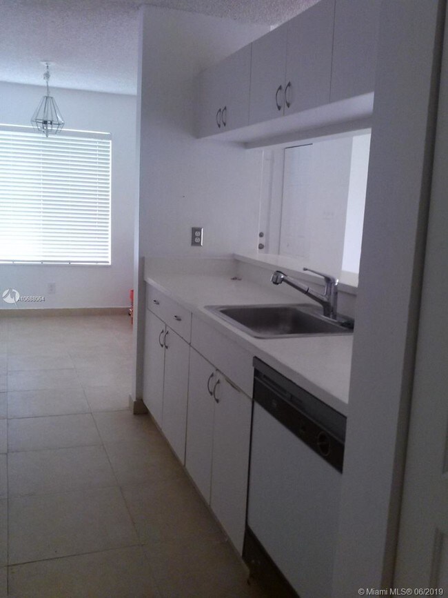 Building Photo - 15780 SW 106th Terrace