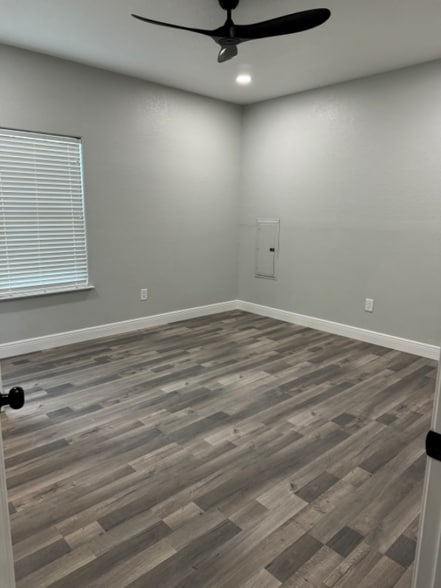 Building Photo - 20436 FM 365 Rd