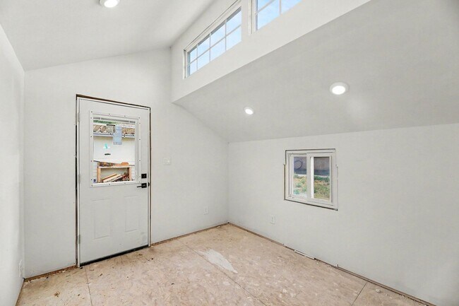 Building Photo - 6762 Harlan St