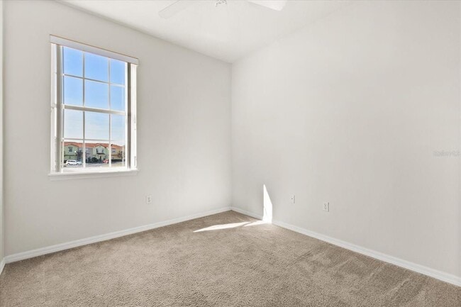 Building Photo - 214 Monroe Cir