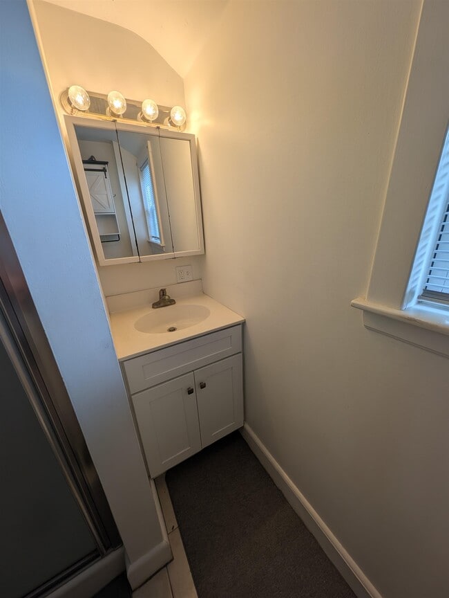 Building Photo - 67 Porpoise Way