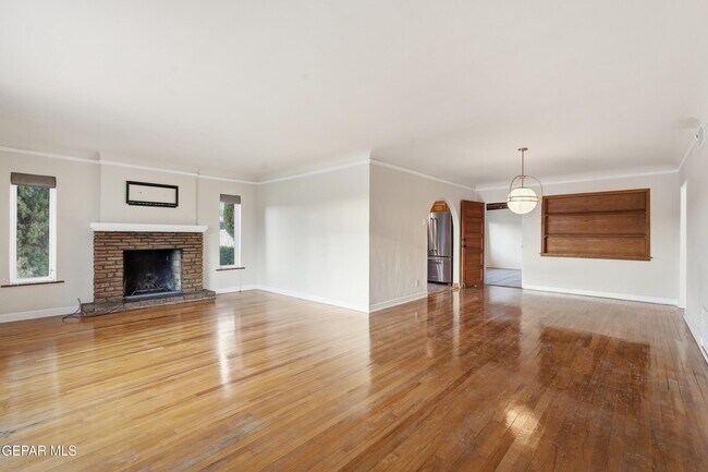 Building Photo - 3224 N Stanton St
