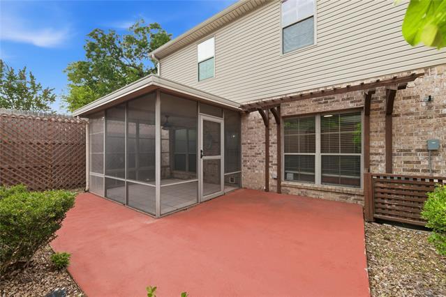 Building Photo - 4263 Towne Lake Ct