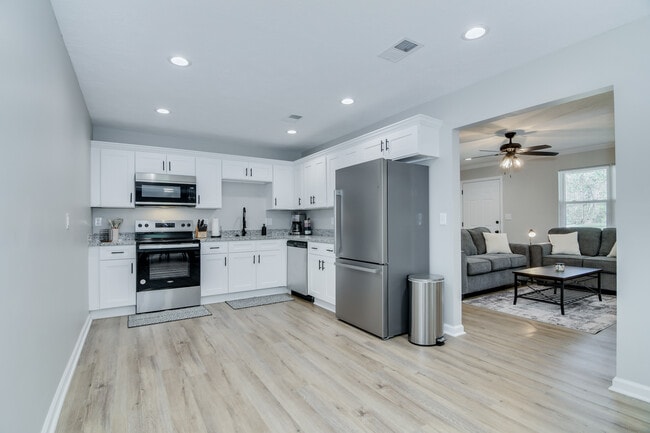 Building Photo - 4312 Windsor Spring Rd