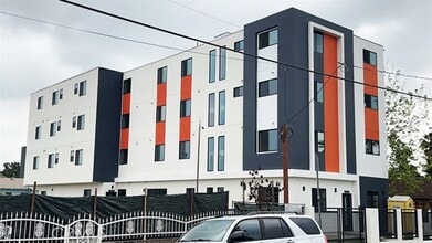 Building Photo - 1596 W 36th St