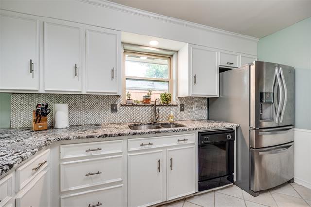 Building Photo - 6318 Danbury Ln