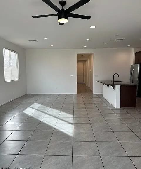 Building Photo - 122 S Siena Ln