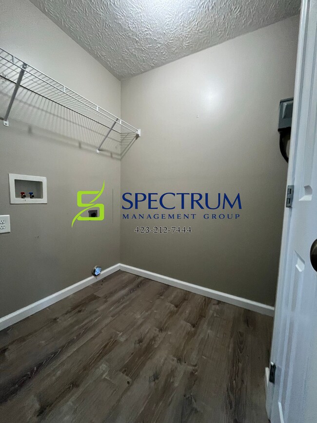Building Photo - 680 Privet Dr