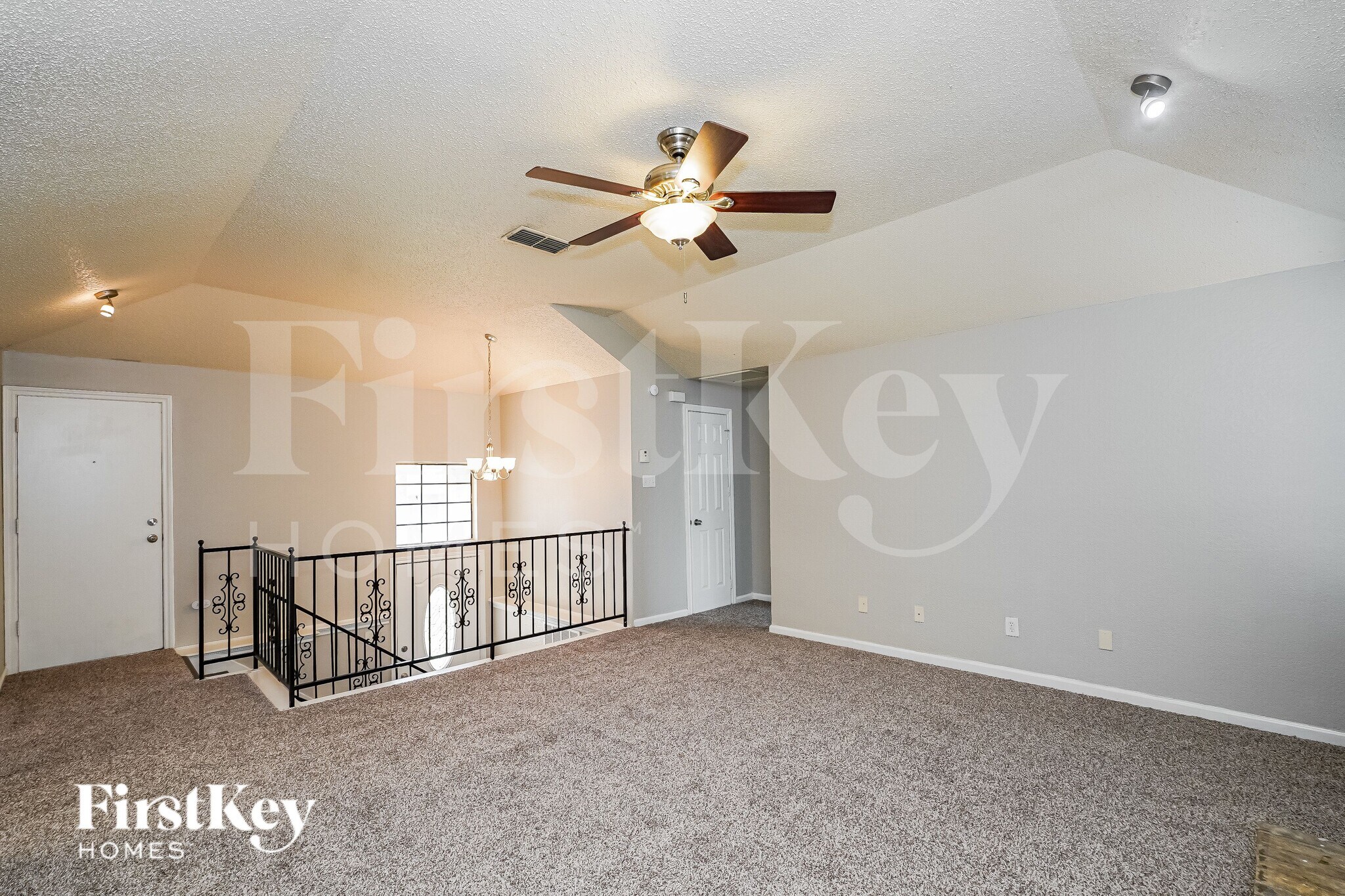 Building Photo - 6476 Sudbury Way