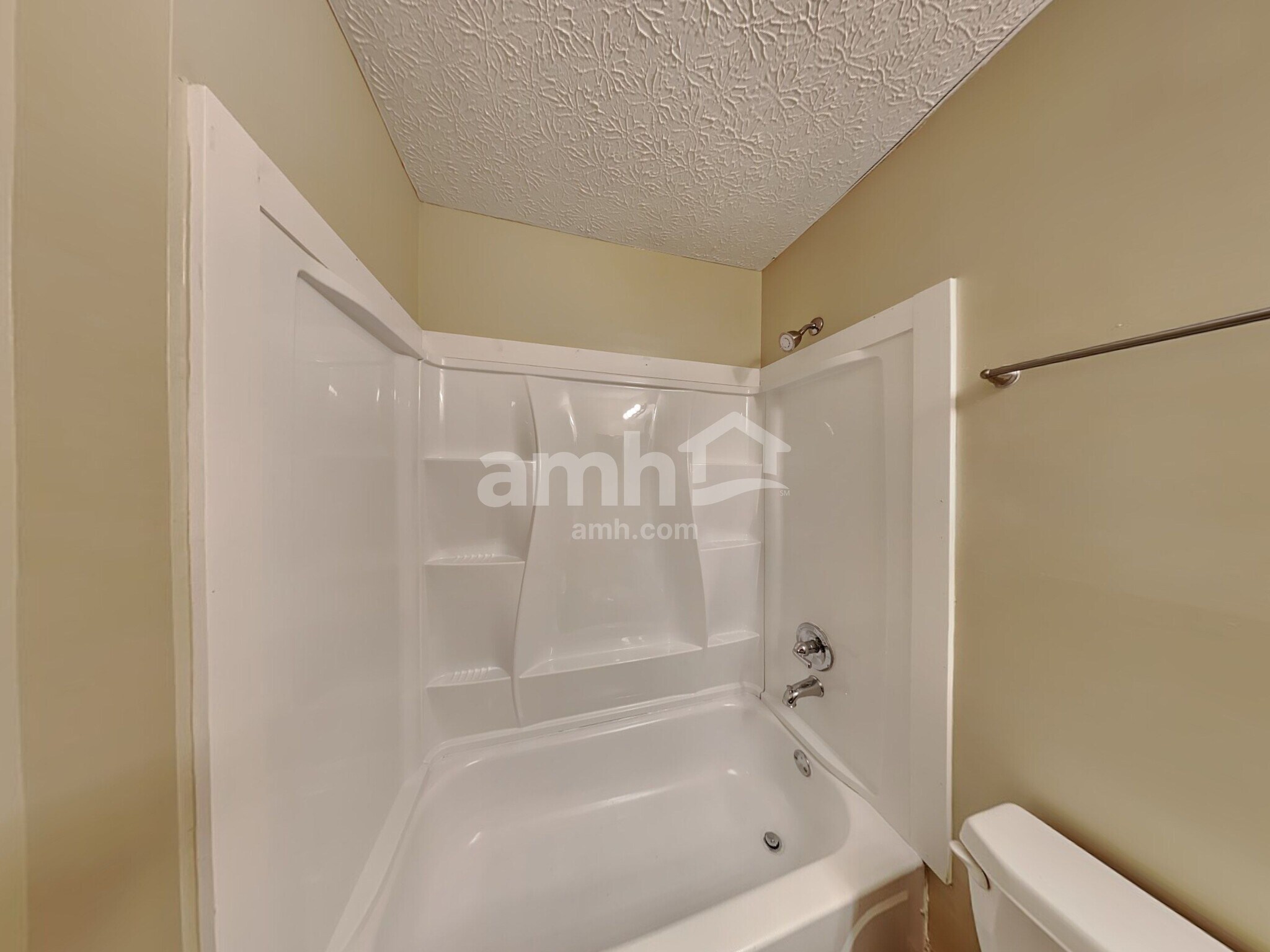 Building Photo - 3345 Trentshire Dr