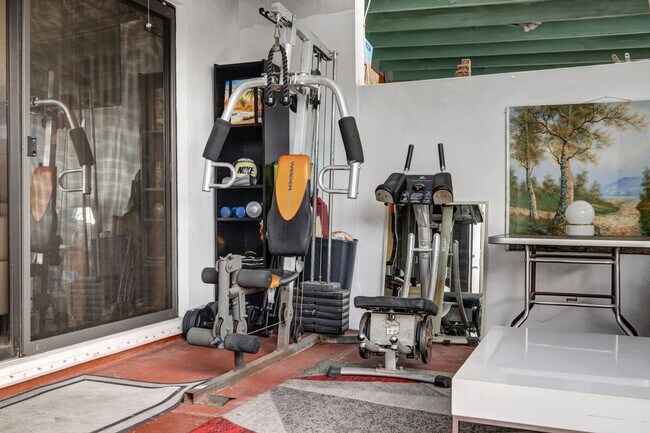 Building Photo - 5310 SW 138th Pl