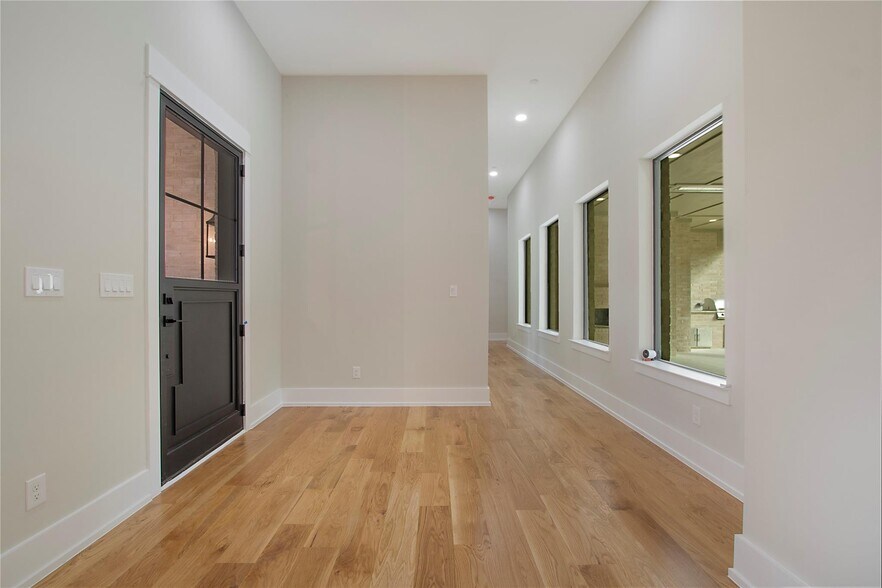 Building Photo - 4208 Allencrest Ln