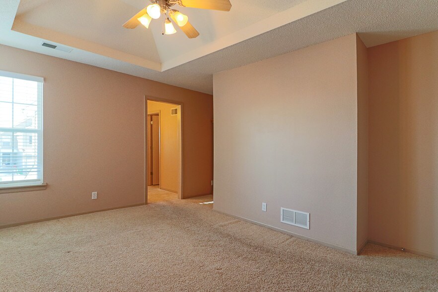 Building Photo - 2147 SW Gooseberry Ln