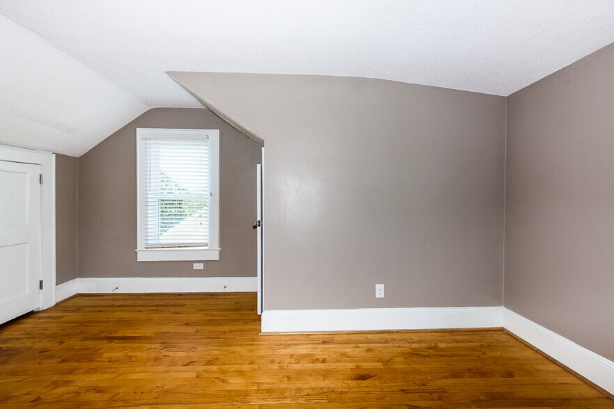 BR #1 - 715 Watson Ave.