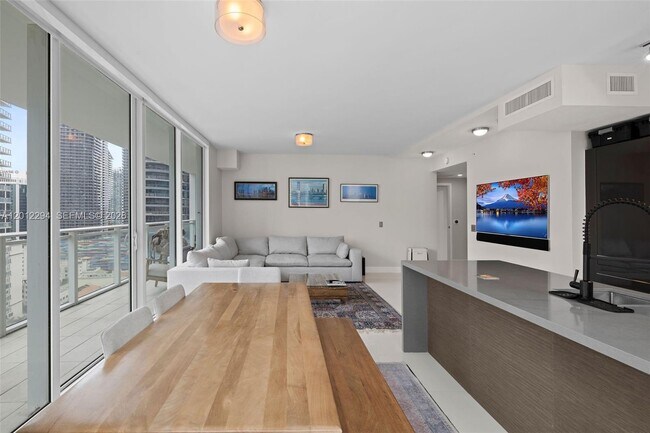 Building Photo - 1080 Brickell Ave