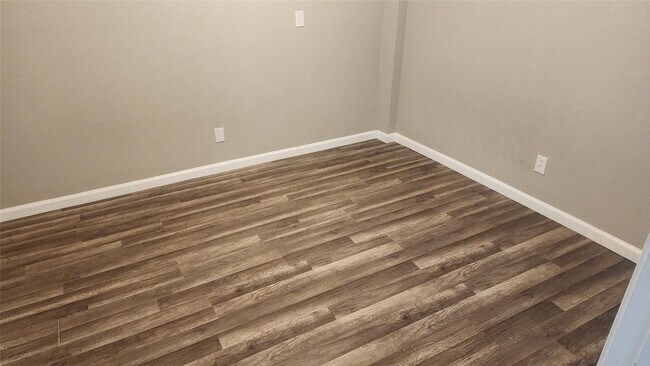 Building Photo - 1010 22nd St