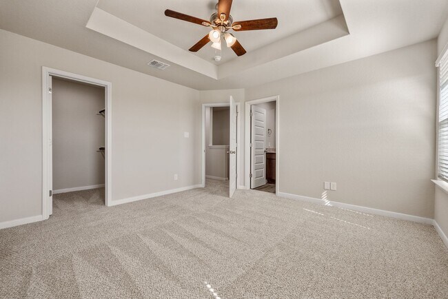Building Photo - Modern 3-Bed, 2.5-Bath Townhome in New Bra...