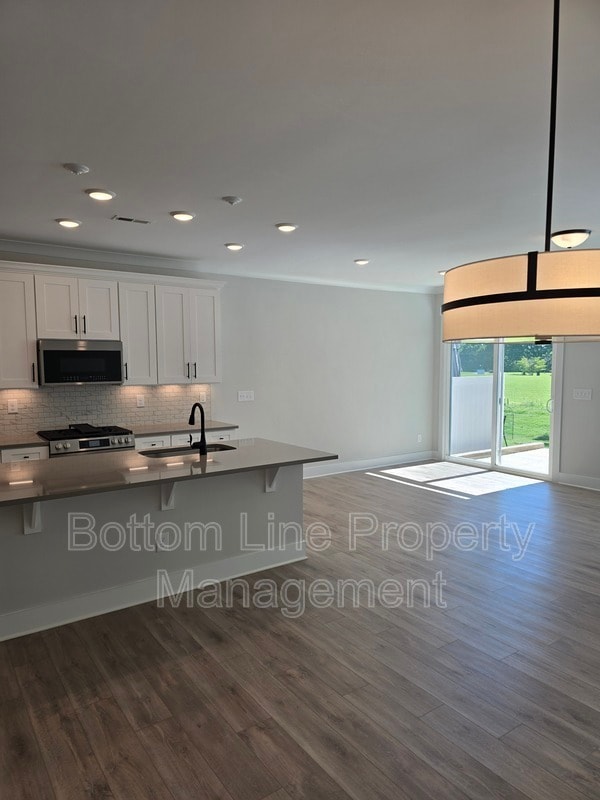 Building Photo - 111 Viburnum Rd