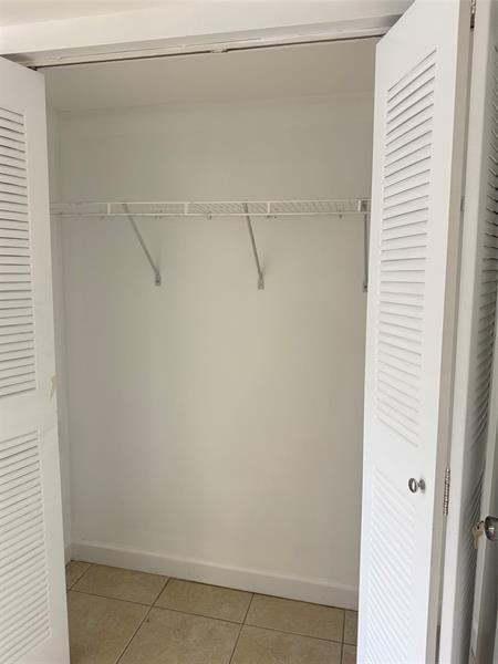 Building Photo - 7630 Westwood Dr