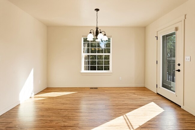 Building Photo - 11 Muskrat Dr