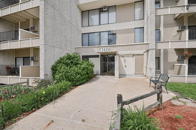 Building Photo - 4110 Rahn Rd