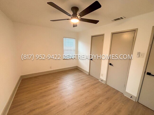 Building Photo - 3835 Basswood Dr