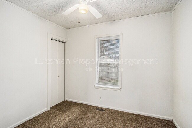 Building Photo - 527 Idaho Ave