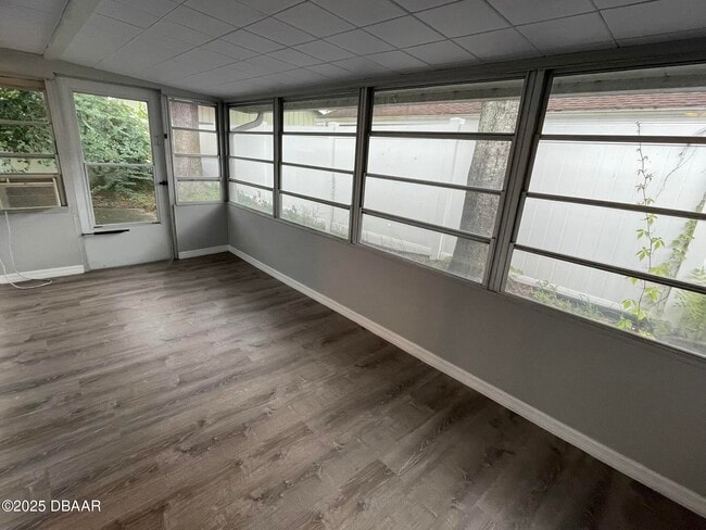 Building Photo - 15 Birdie Dr