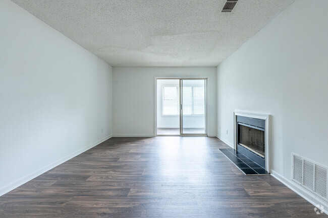 Living Room - Twin Springs Apartments