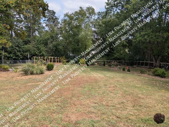 Building Photo - 9328 Berkshire Cir