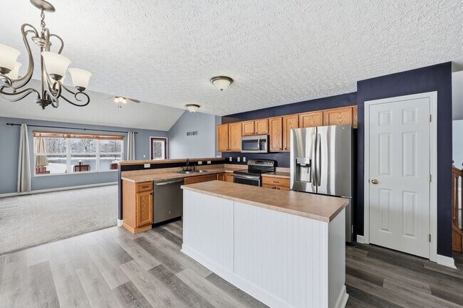 Building Photo - 1180 Rameys Run Ct