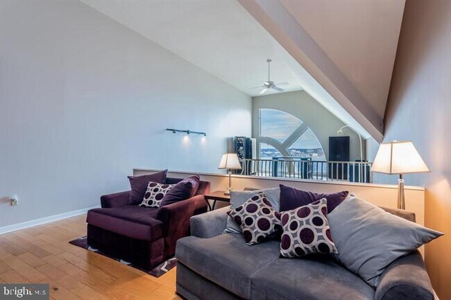 Building Photo - 1510 Waterford