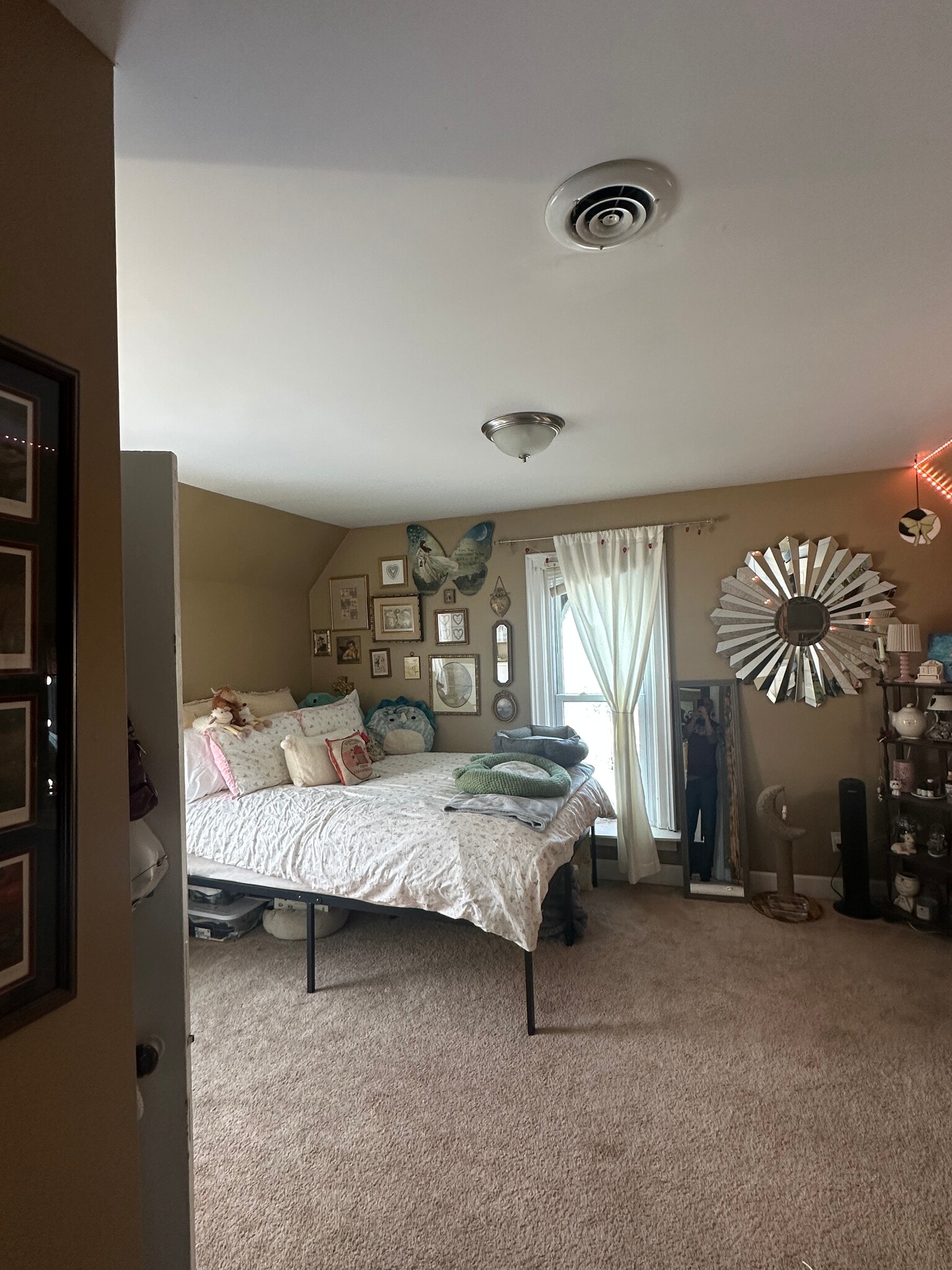 Building Photo - 630 S Washington St